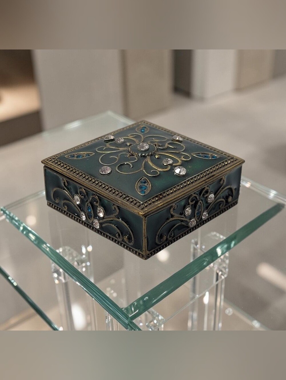 Jay Strongwater Alexander Arabesque 3" Trinket Box Square Green-Enameled Metal T